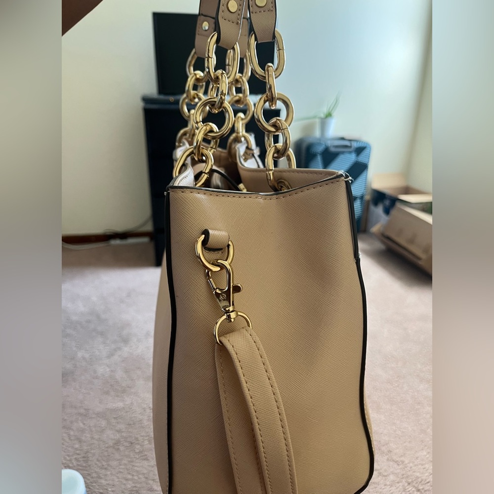 Purse - Picture 4 of 5